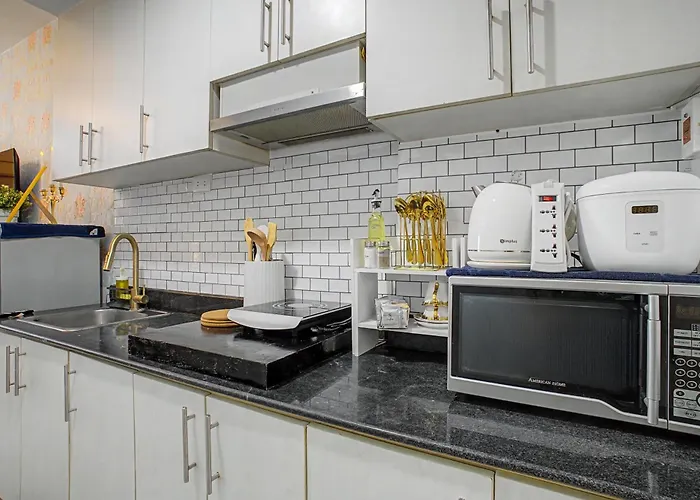 Elegant 1br With Moa View Netflix And Wifi Manila
